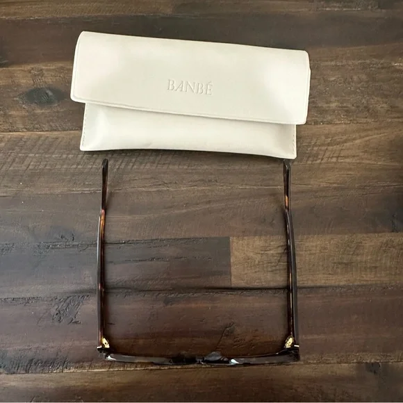 Banbé Sunglasses - Picture 5 of 5